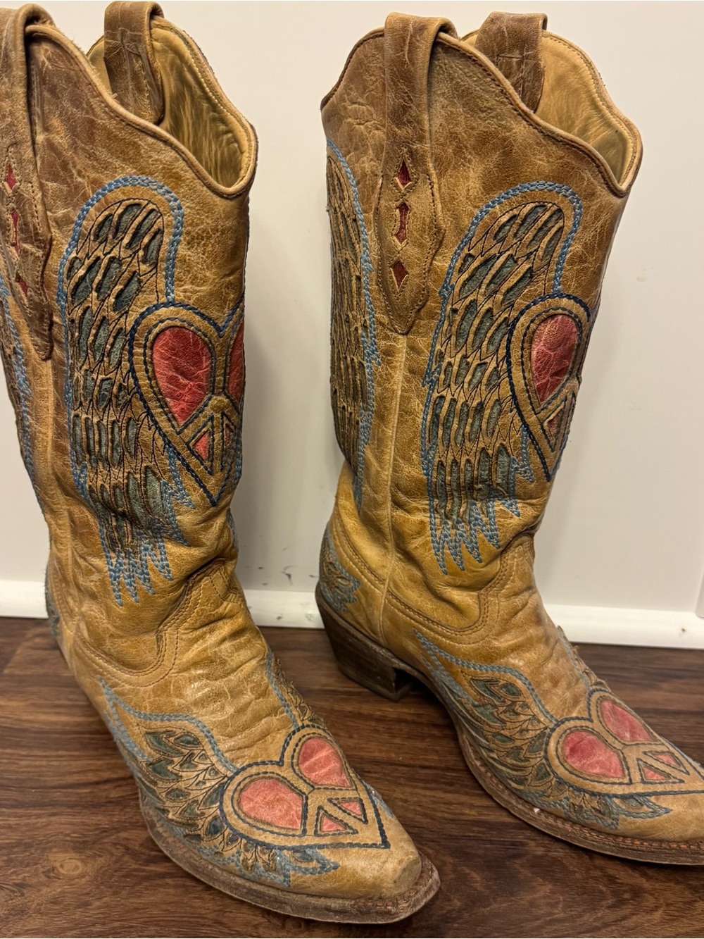 Corral Vintage Peace Sign Wings Heart Distressed Leather Boots Pink Blue Size 8